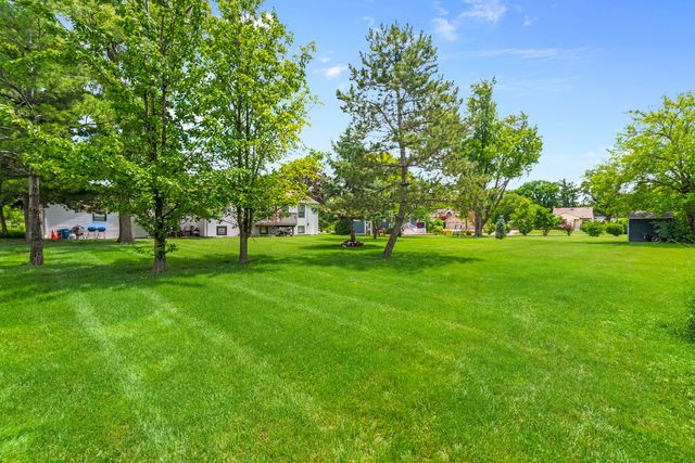 6918 Parkside Avenue, Countryside, IL 60525