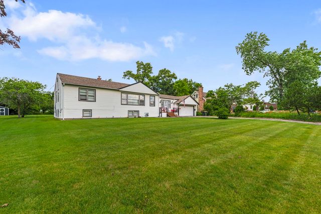 6918 Parkside Avenue, Countryside, IL 60525