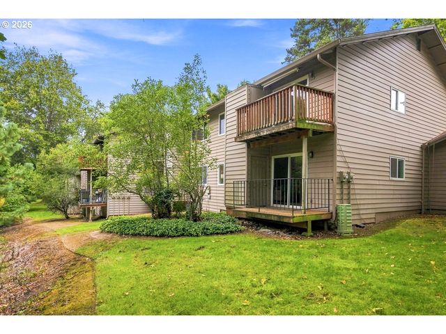 11353 Sw SPRINGWOOD Dr, Portland, OR 97223