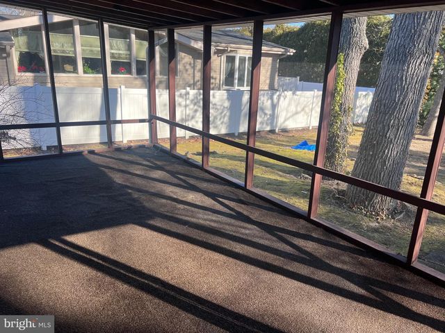 1319 PATERSON DR, Vineland, NJ 08361