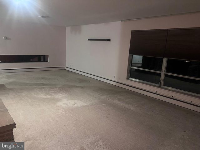 1319 PATERSON DR, Vineland, NJ 08361