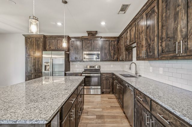 745 N Miller Avenue, Stephenville, TX 76401