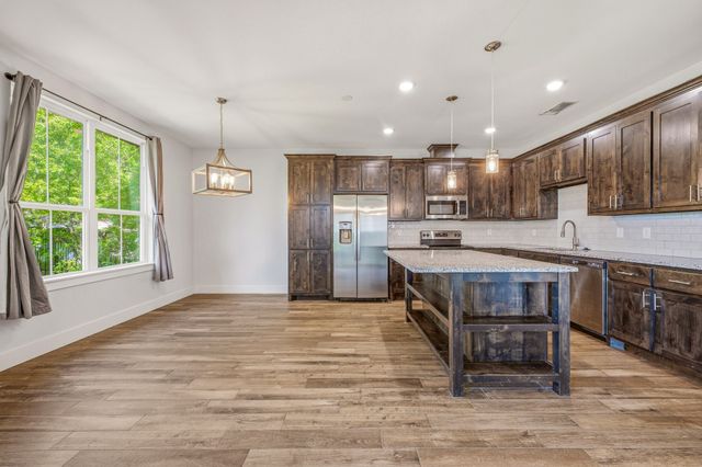 745 N Miller Avenue, Stephenville, TX 76401