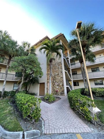 4975 E Sabal Palm Boulevard 208, Tamarac, FL 33319