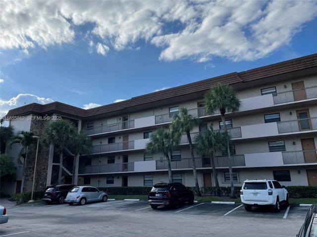 4975 E Sabal Palm Boulevard 208, Tamarac, FL 33319