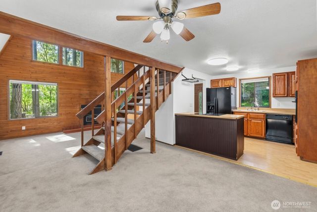 7651 Redstart Drive SE, Olympia, WA 98513