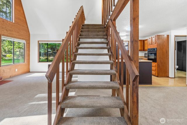 7651 Redstart Drive SE, Olympia, WA 98513