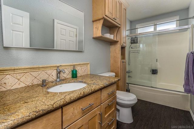 532 Kempton St, Spring Valley, CA 91977