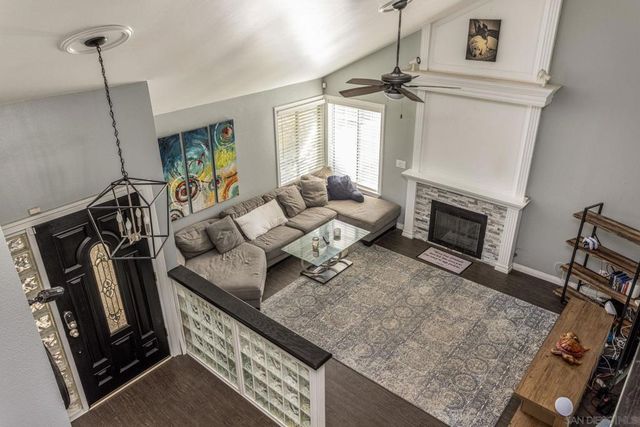 532 Kempton St, Spring Valley, CA 91977
