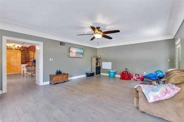 811 FAIRLINGTON DRIVE, Lakeland, FL 33813