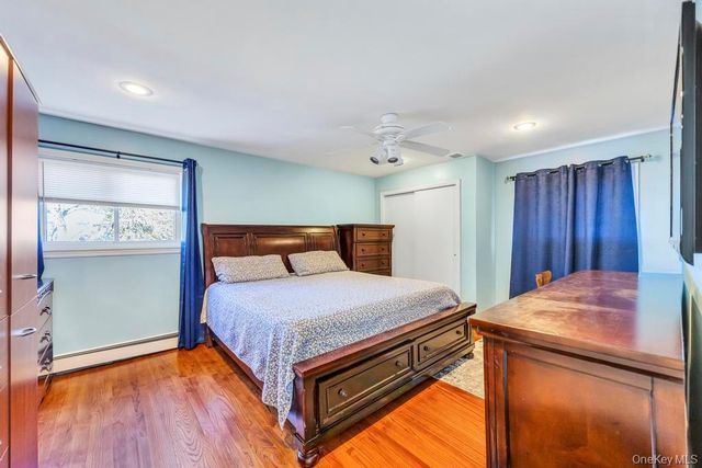 3 Avelaine Court, Babylon, NY 11702