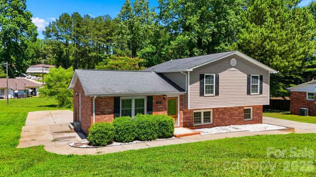 1401 Southwest Boulevard, Newton, NC 28658