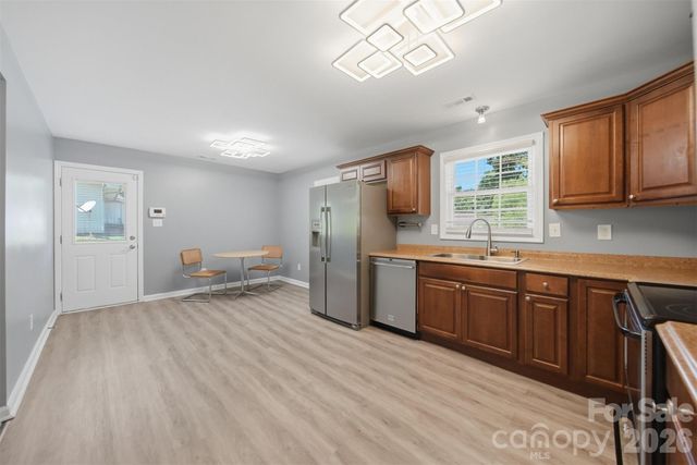 1401 Southwest Boulevard, Newton, NC 28658