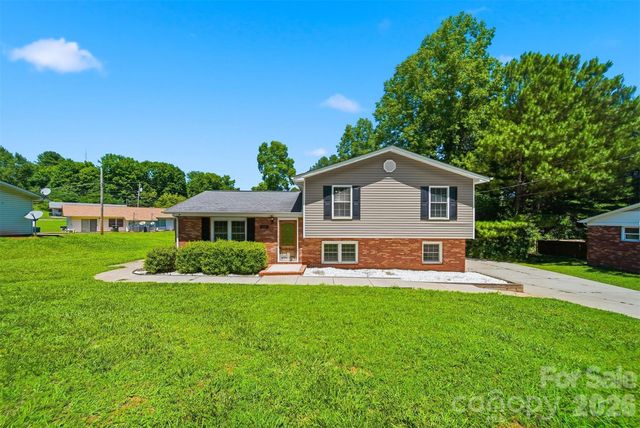 1401 Southwest Boulevard, Newton, NC 28658