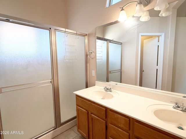 5061 W Glenview Place, Chandler, AZ 85226