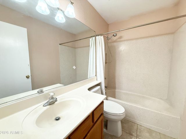5061 W Glenview Place, Chandler, AZ 85226