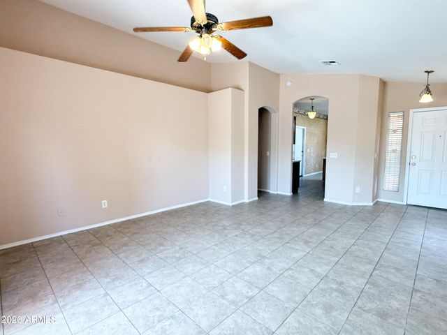 5061 W Glenview Place, Chandler, AZ 85226