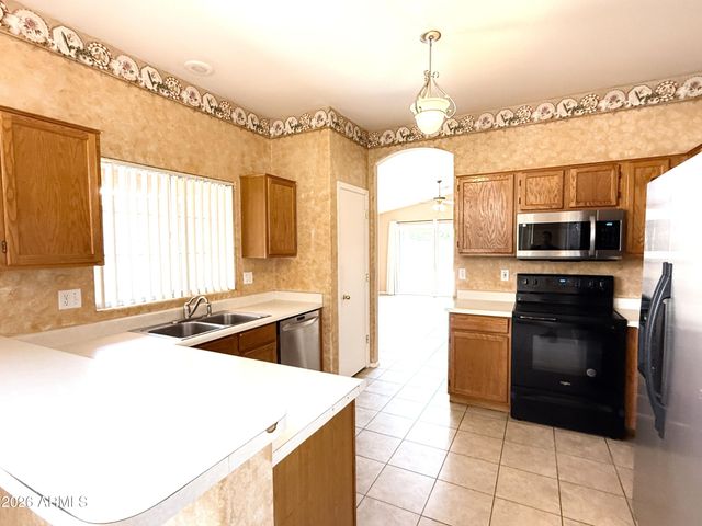 5061 W Glenview Place, Chandler, AZ 85226