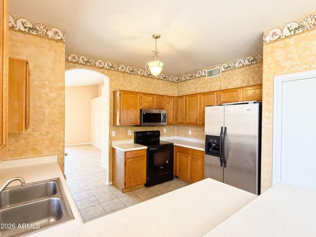 5061 W Glenview Place, Chandler, AZ 85226