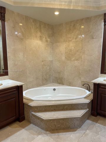 6230 Paradise Point Drive 6230, Palmetto Bay, FL 33157