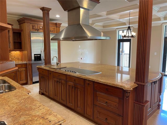 6230 Paradise Point Drive 6230, Palmetto Bay, FL 33157