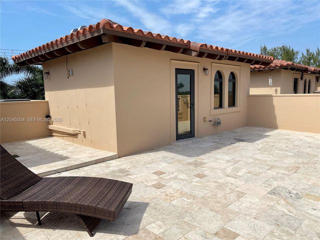 6230 Paradise Point Drive 6230, Palmetto Bay, FL 33157