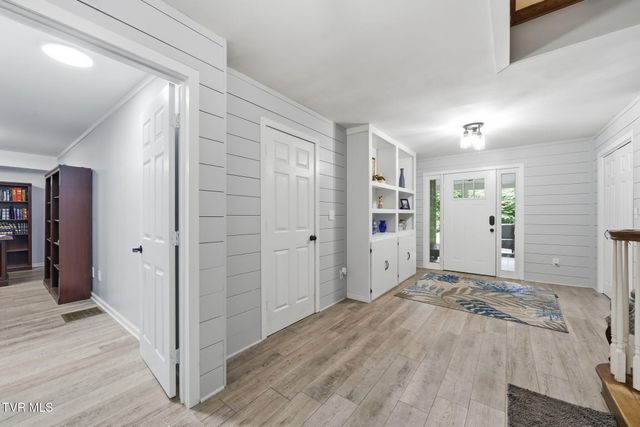 338 Old Milligan Highway, Johnson City, TN 37601