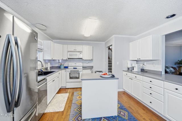 338 Old Milligan Highway, Johnson City, TN 37601