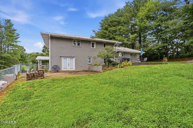 338 Old Milligan Highway, Johnson City, TN 37601