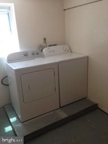 124 W POTOMAC ST, Brunswick, MD 21716