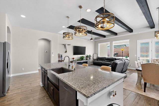 5204 BULLSEYE Road NE, Rio Rancho, NM 87144