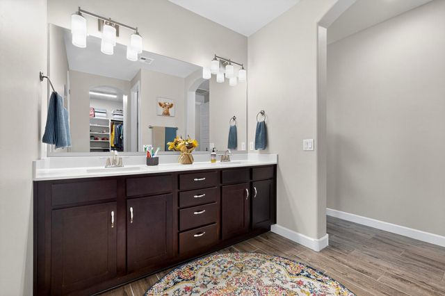 5204 BULLSEYE Road NE, Rio Rancho, NM 87144