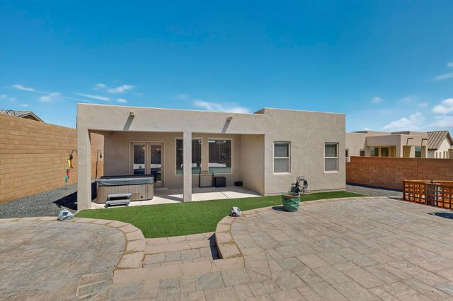 5204 BULLSEYE Road NE, Rio Rancho, NM 87144