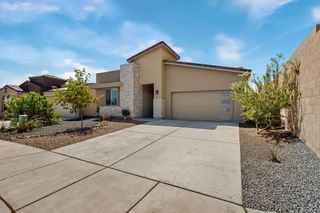 5204 BULLSEYE Road NE, Rio Rancho, NM 87144