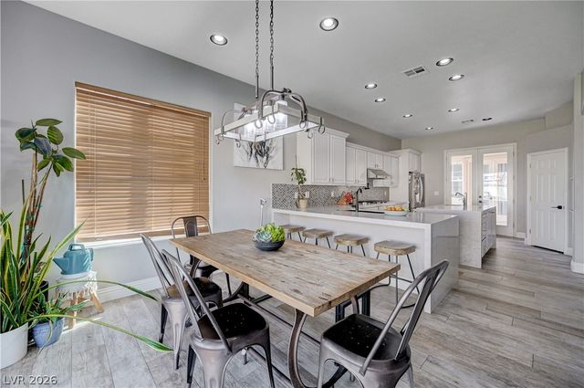 9738 Bear Trap Court, Las Vegas, NV 89178
