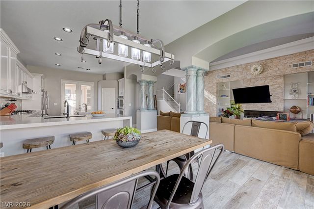 9738 Bear Trap Court, Las Vegas, NV 89178