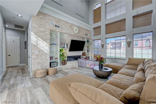 9738 Bear Trap Court, Las Vegas, NV 89178