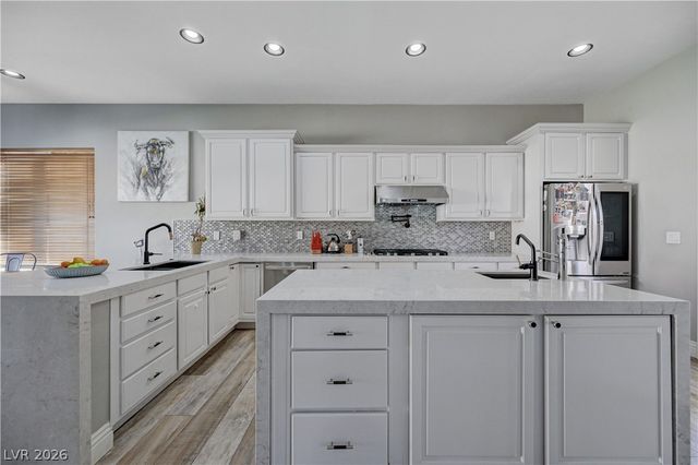 9738 Bear Trap Court, Las Vegas, NV 89178