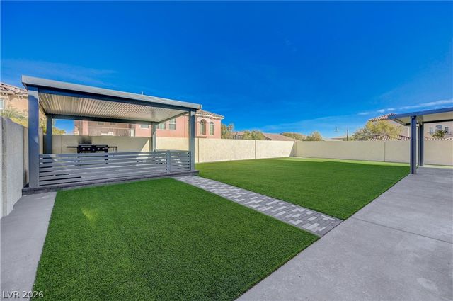 9738 Bear Trap Court, Las Vegas, NV 89178