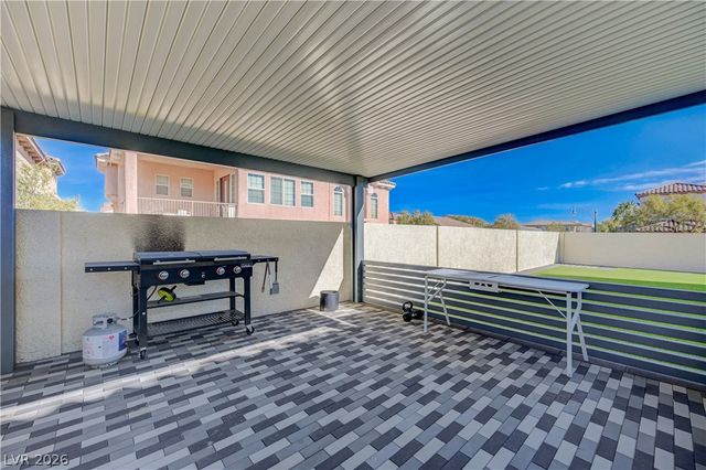 9738 Bear Trap Court, Las Vegas, NV 89178