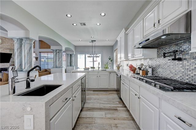 9738 Bear Trap Court, Las Vegas, NV 89178