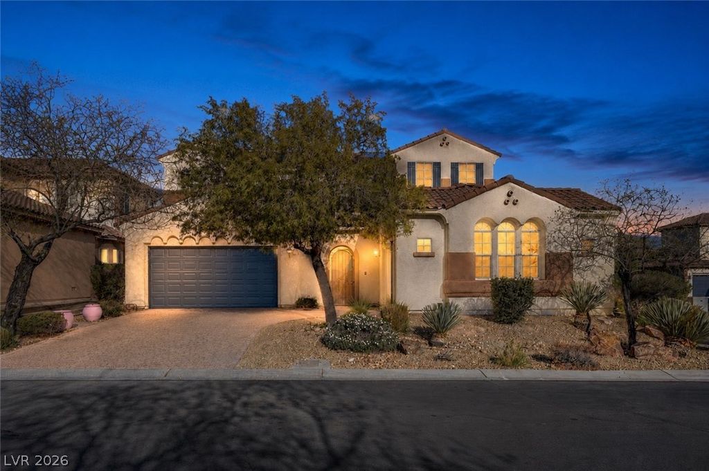9738 Bear Trap Court, Las Vegas, NV 89178