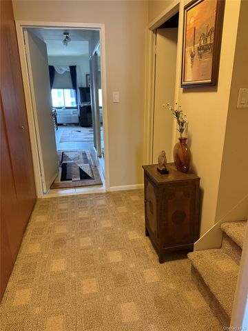 100 W Broadway 6L, Long Beach, NY 11561