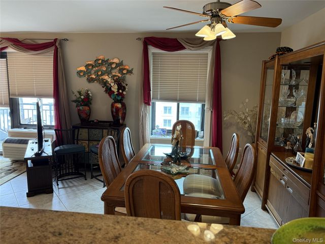 100 W Broadway 6L, Long Beach, NY 11561