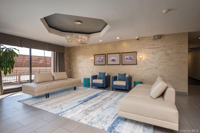 100 W Broadway 6L, Long Beach, NY 11561