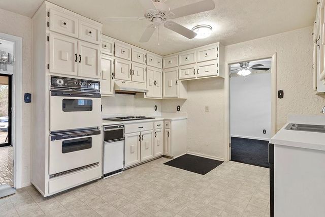 2037 Greentree Parkway, Macon, GA 31220