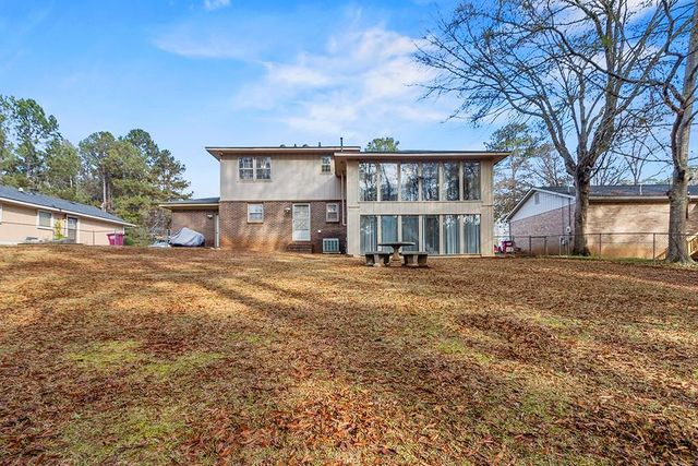 2037 Greentree Parkway, Macon, GA 31220