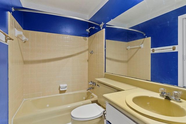 2037 Greentree Parkway, Macon, GA 31220