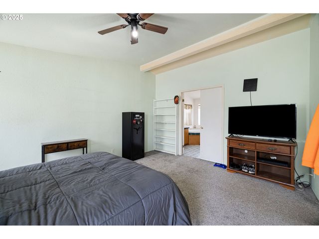 25017 DUNHAM Ave, Veneta, OR 97487