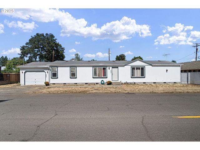 25017 DUNHAM Ave, Veneta, OR 97487